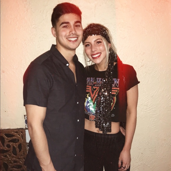 Meet your Posher, Courtney - Picture 5 of 5